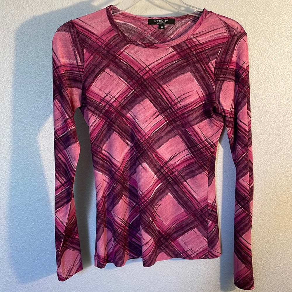 Size M Karen Kane bright long sleeve pink shirt.